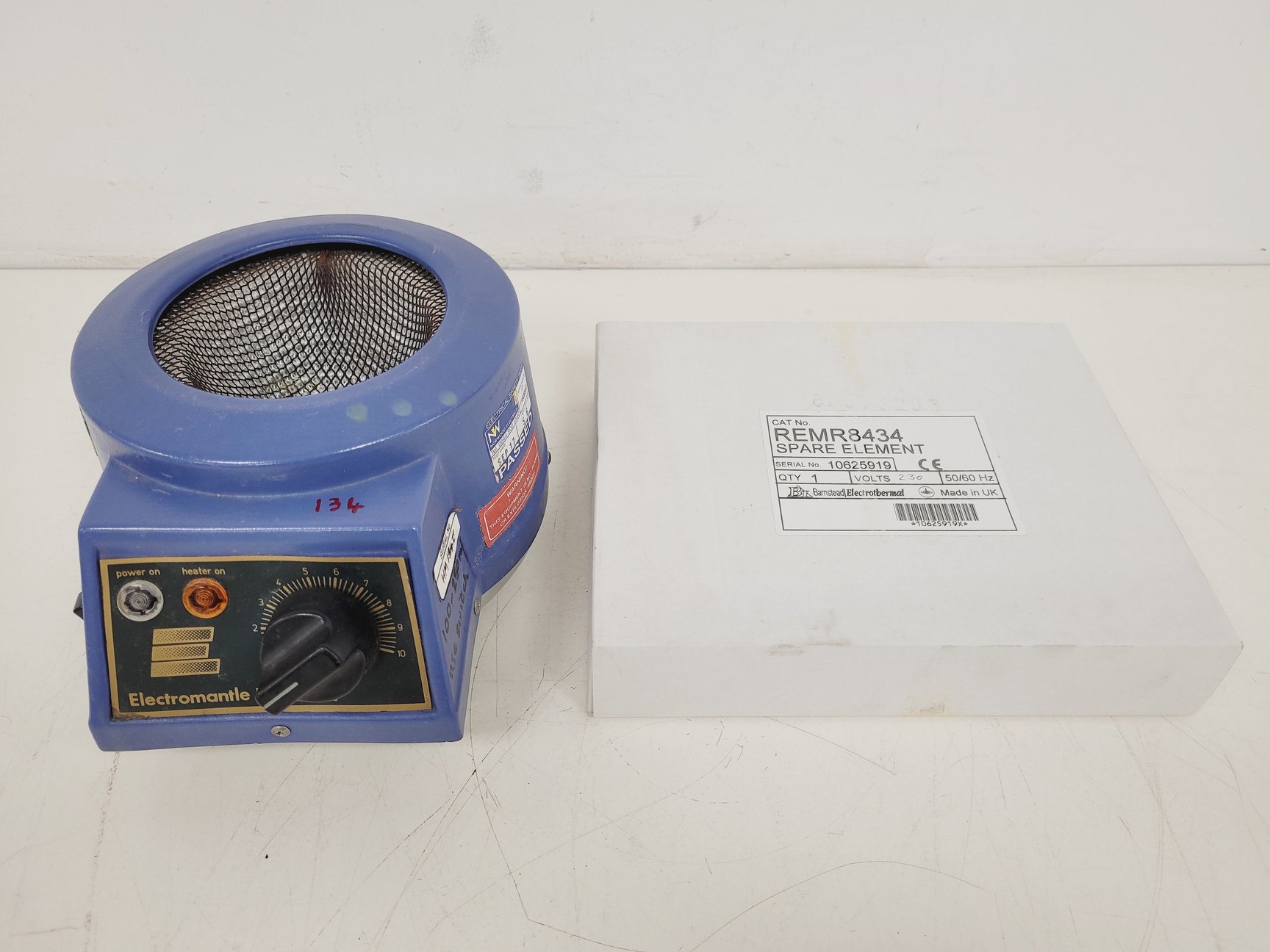 Image of Job Lot of Electrothermal Laboratory Heating Mantles - Various Sizes Lab