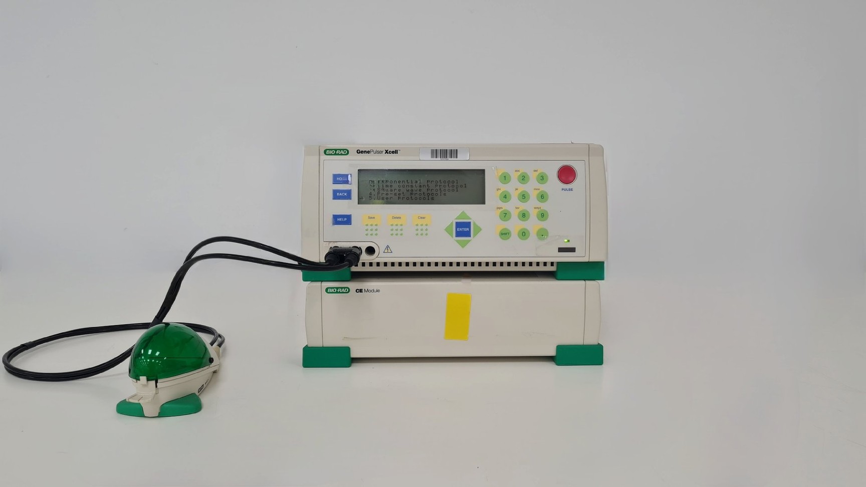 Image of Bio-Rad Gene Pulser Xcell Microbial System with CE Module & Shock Chamber