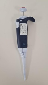 Thumbnail image of Lot of single channel pipettes 