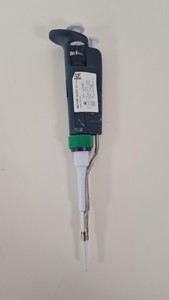 Thumbnail image of Lot of single channel pipettes 