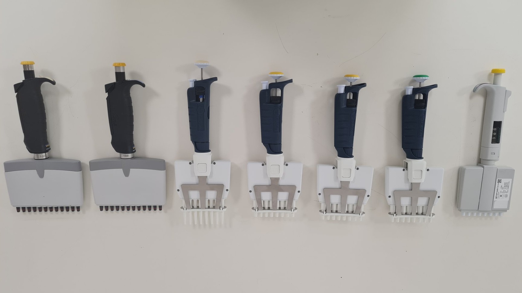 Image of Lot Of 8/12 Channel Pipettes + Gilson Carrousel Pipette Stand Lab