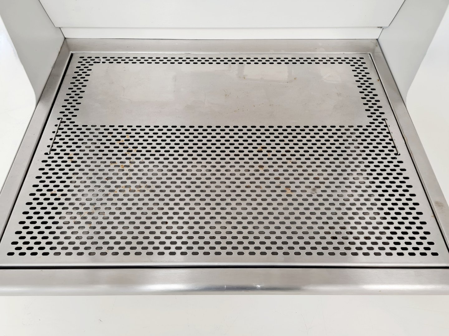 Image of Labcaire WS-6 Downflow Workstation Fume Hood Lab