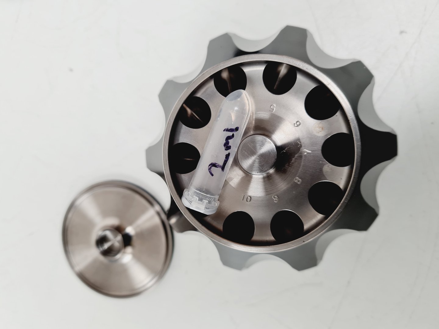 Image of Sorvall Discovery M150 SE Centrifuge