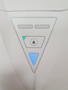 Thumbnail image of Roche NimbleGen MS 200 Microarray Scanner Lab