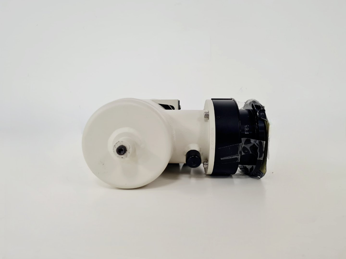 Image of Jobin Yvon Spectrum One Liquid Nitrogen Detector Head Lab