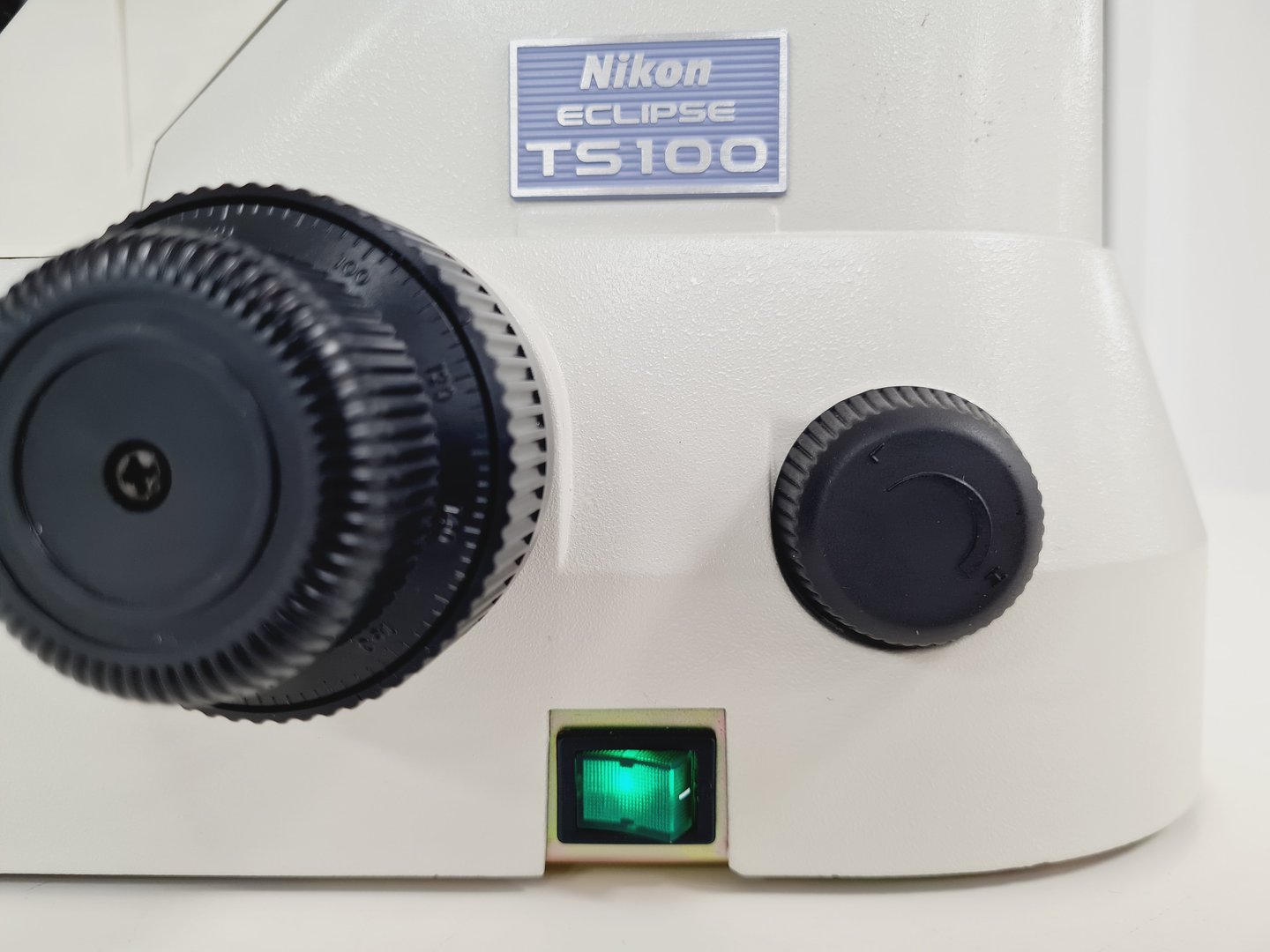 Image of Nikon Eclipse TS100 Inverted Fluorescence Microscope with 4 x LWD Objectives Lab