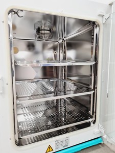 Thumbnail image of Kendro Heraeus HERAcell 150 CO2 Laboratory Incubator Lab