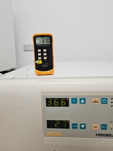 Thumbnail image of Kendro Heraeus HERAcell 150 CO2 Laboratory Incubator Lab