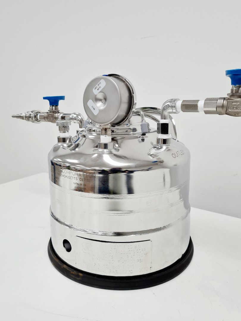 Pressure Vessel Testing Lab Machine Millipore 5L Dispensing Pressure Vessel XX6700P05 Lab