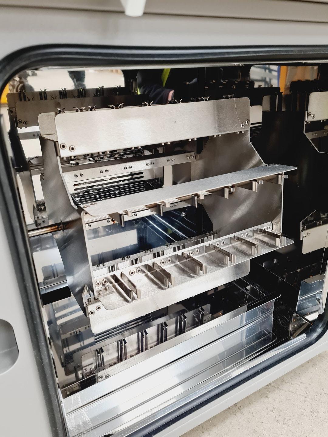 Image of Agilent G2545A Microarray Hybridization Oven  Lab