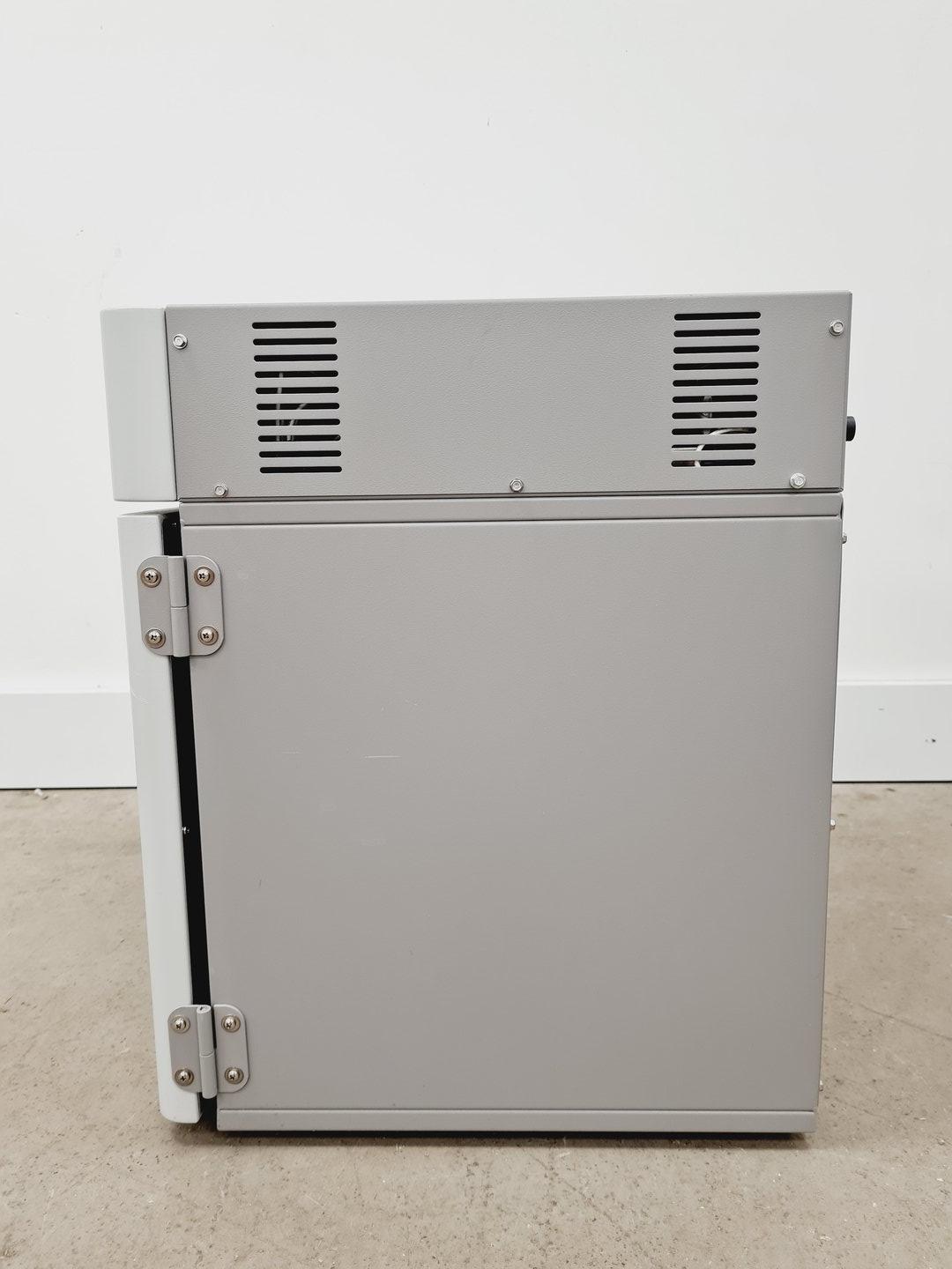 Image of Agilent G2545A Microarray Hybridization Oven  Lab