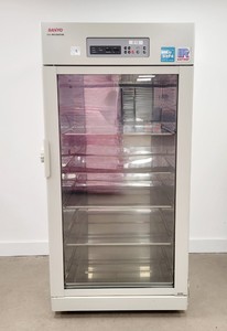 Thumbnail image of Sanyo MCO-80IC CO2 Incubator Lab