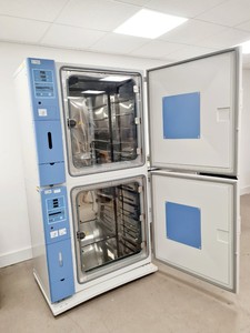 Thumbnail image of Thermo Scientific Forma Steri-Cult 3311 Co2 incubator Double Stack 