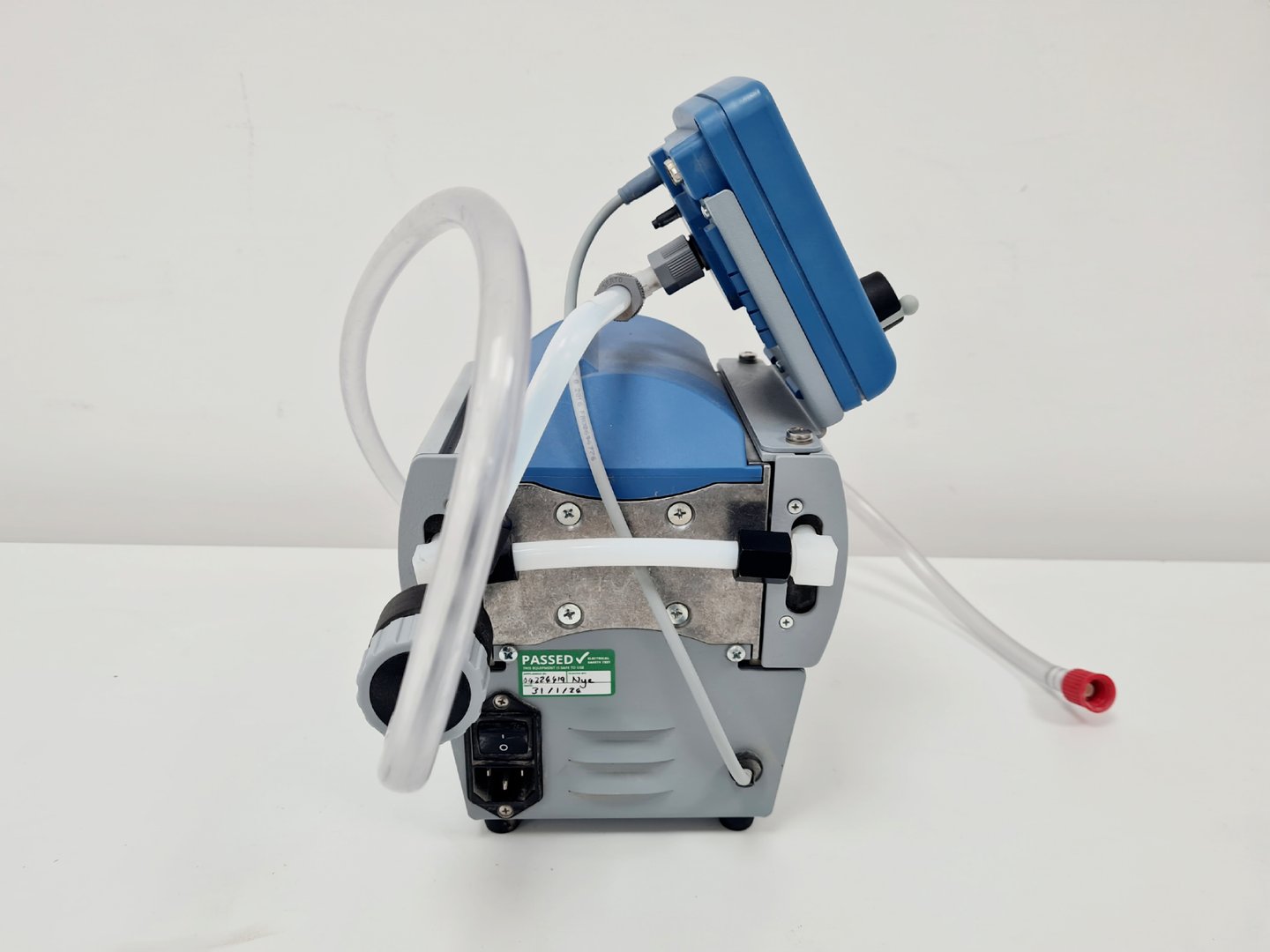 Image of Vacuubrand MD1C Vario Pump with CVC 3000 Controller Lab