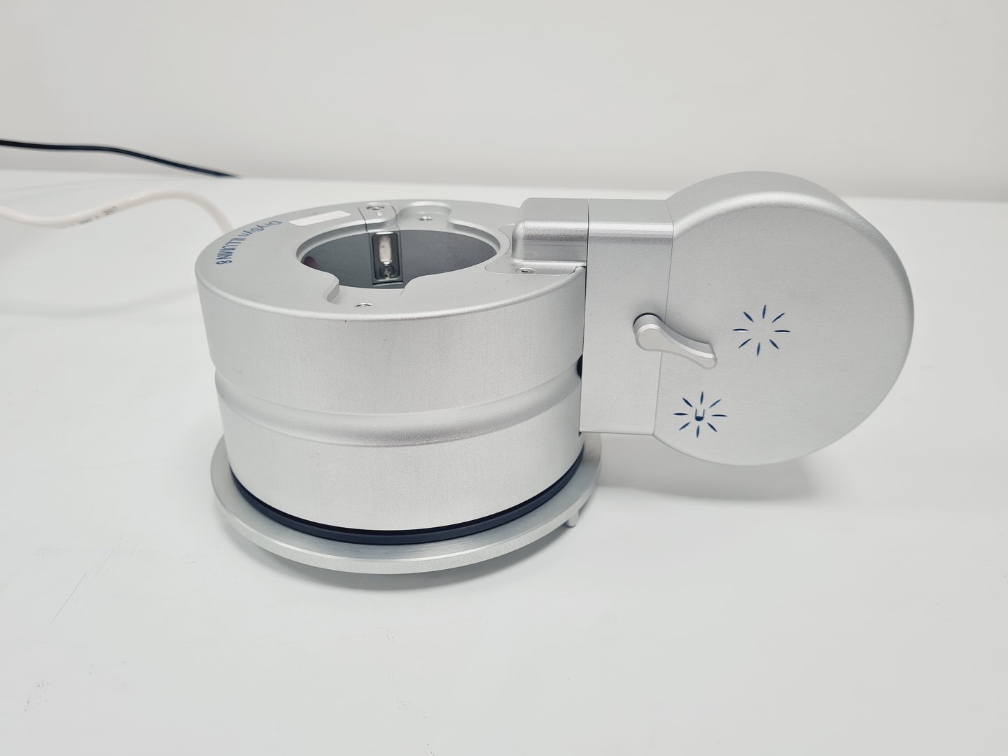 Image of Asynt ADS-HP-NT Hotplate Stirrer & Drysin Illumin8 Photoreactor Octo 8 ADS-TC-NT