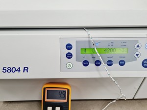 Thumbnail image of Eppendorf Refrigerated Centrifuge 5804 R with S-4-72 4200rpm Rotor Lab