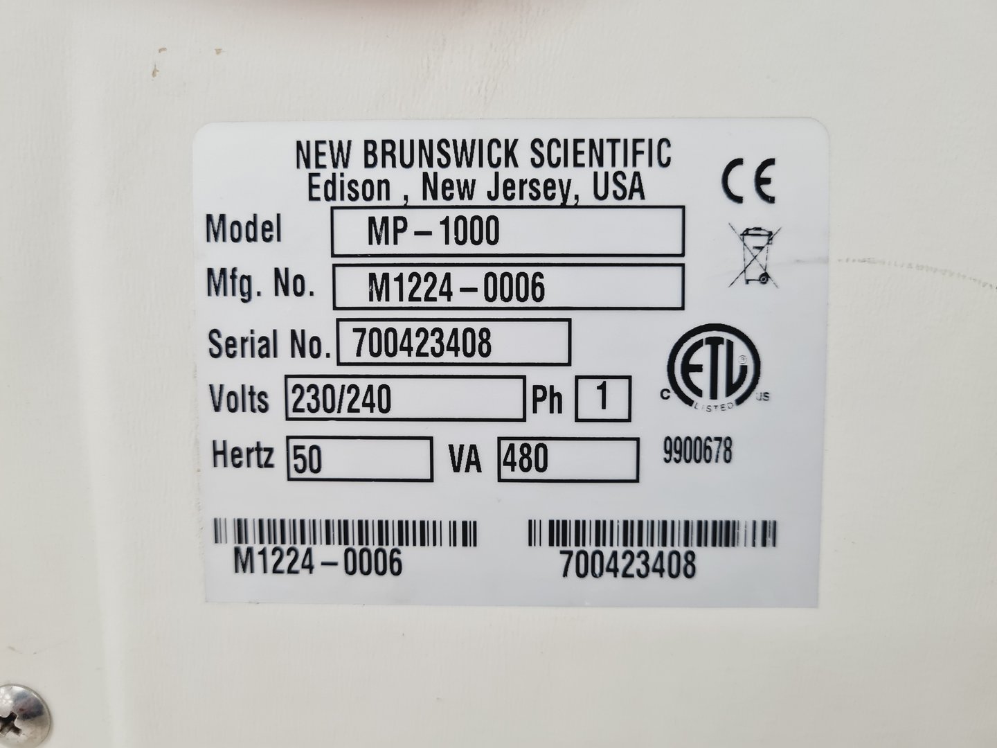 Image of New Brunswick PourMatic MP-1000 Automated Dish Filling System Lab