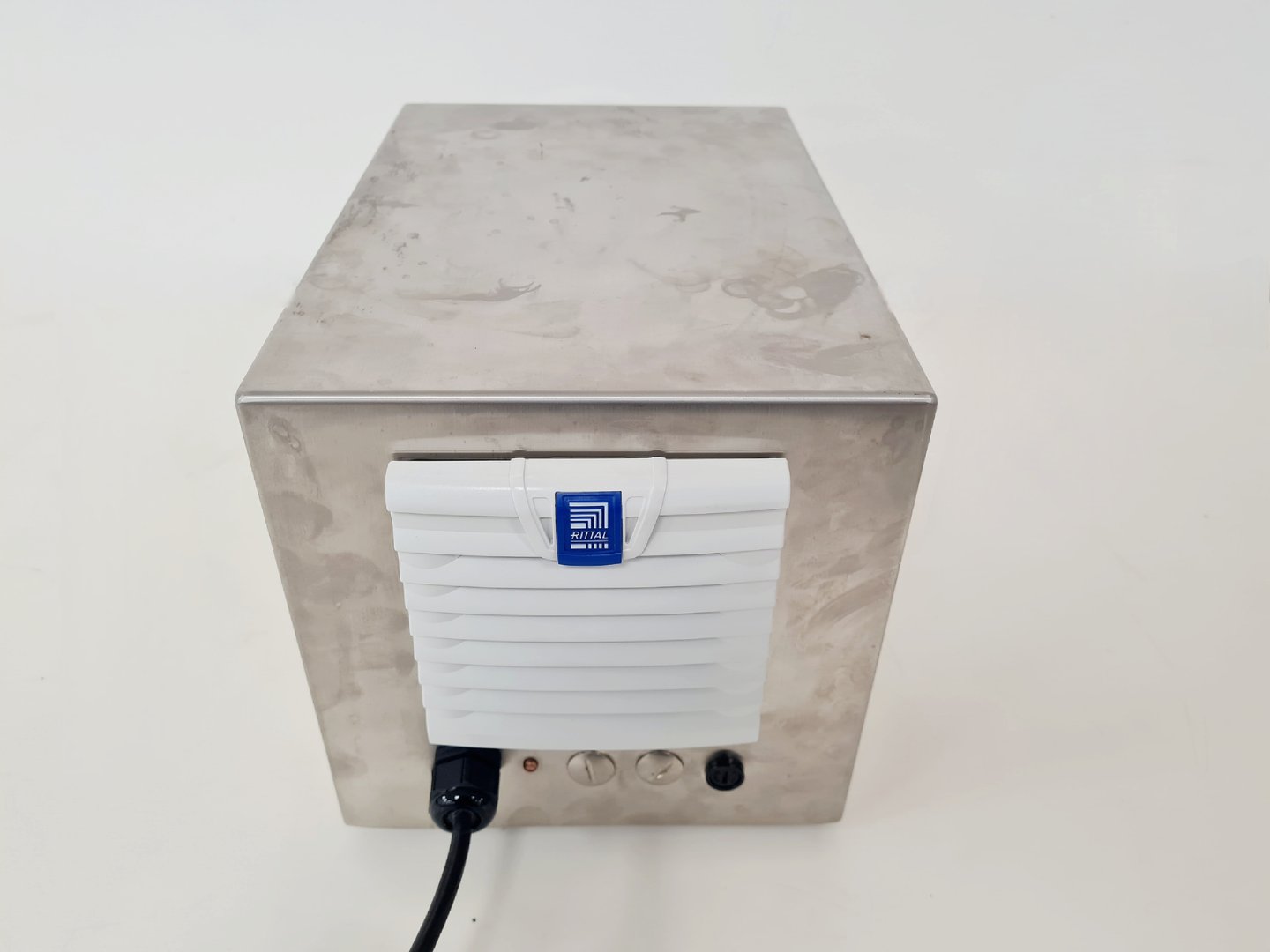 Image of Quattroflow Fluid Systems 1200 Quaternary Diaphragm Pump QF 1200-SU Lab