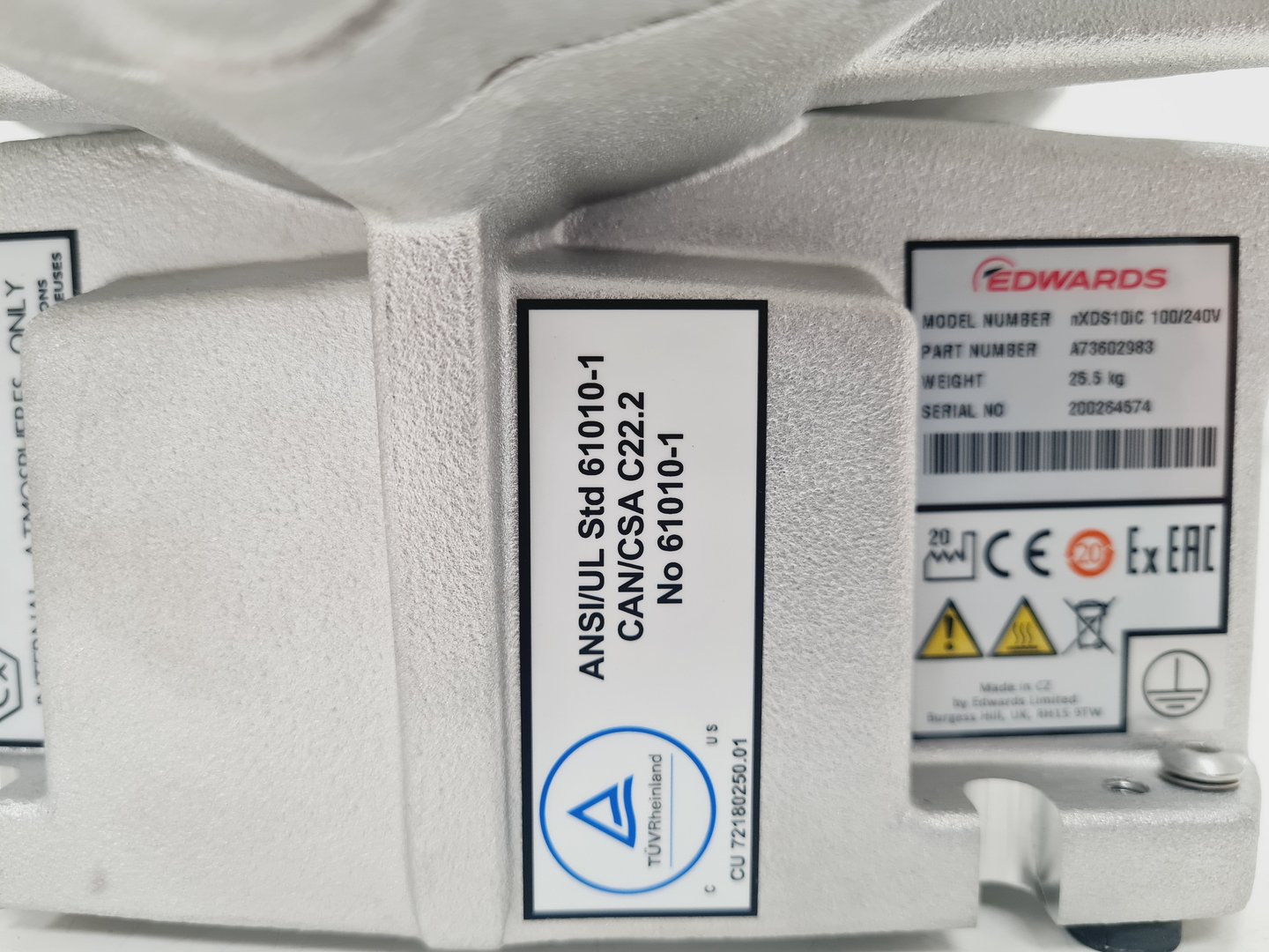 Image of Labconco FreeZone 2.5L Freeze Dryer 710201050 + NXDS 1OiC Vacuum Pump Lab 