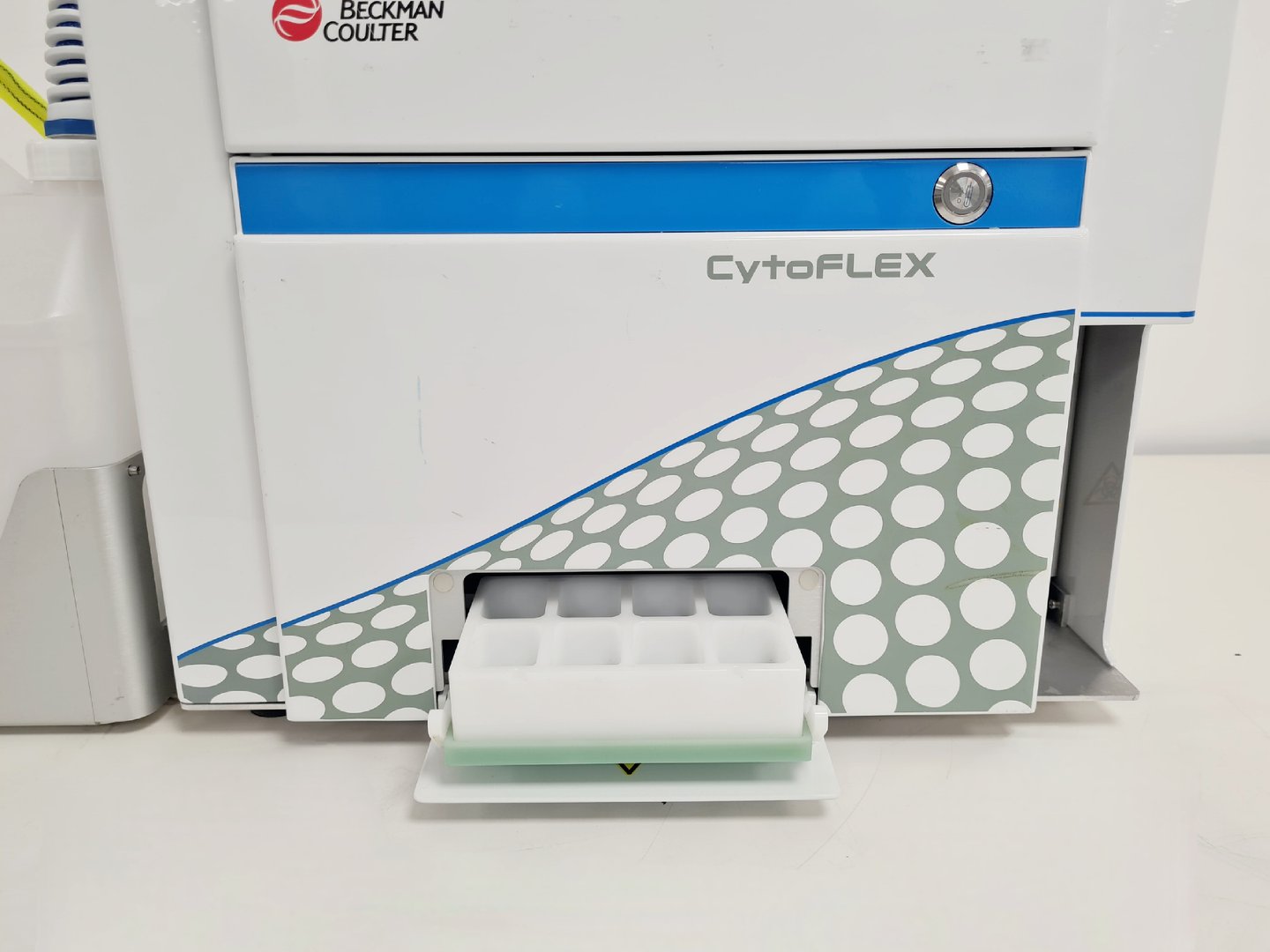 Image of Beckman Coulter CytoFLEX B3-R2-V2 Flow Cytometry Analyser Lab Spares/Repairs