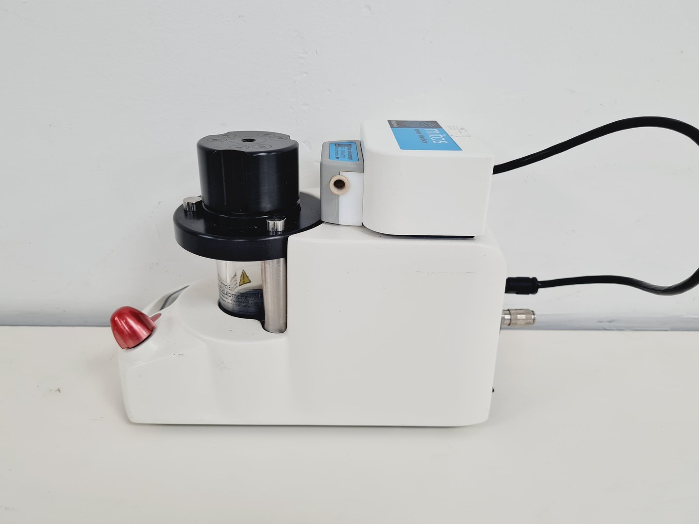 Image of Dolomite Mitos P-Pump System, Sensor Interface & Flow Rate Sensor Lab