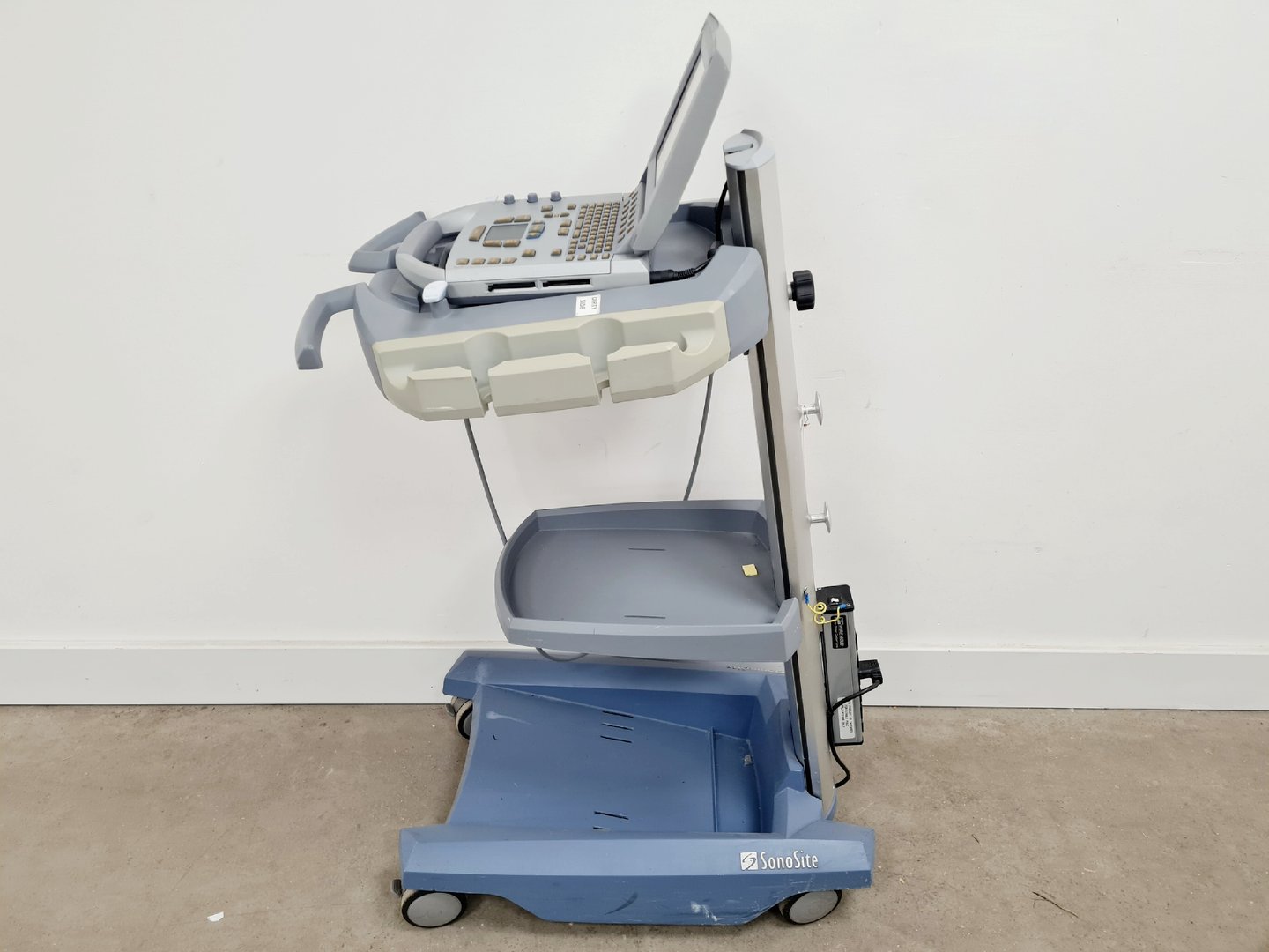 Image of SonoSite Titan Portable Ultrasound Machine