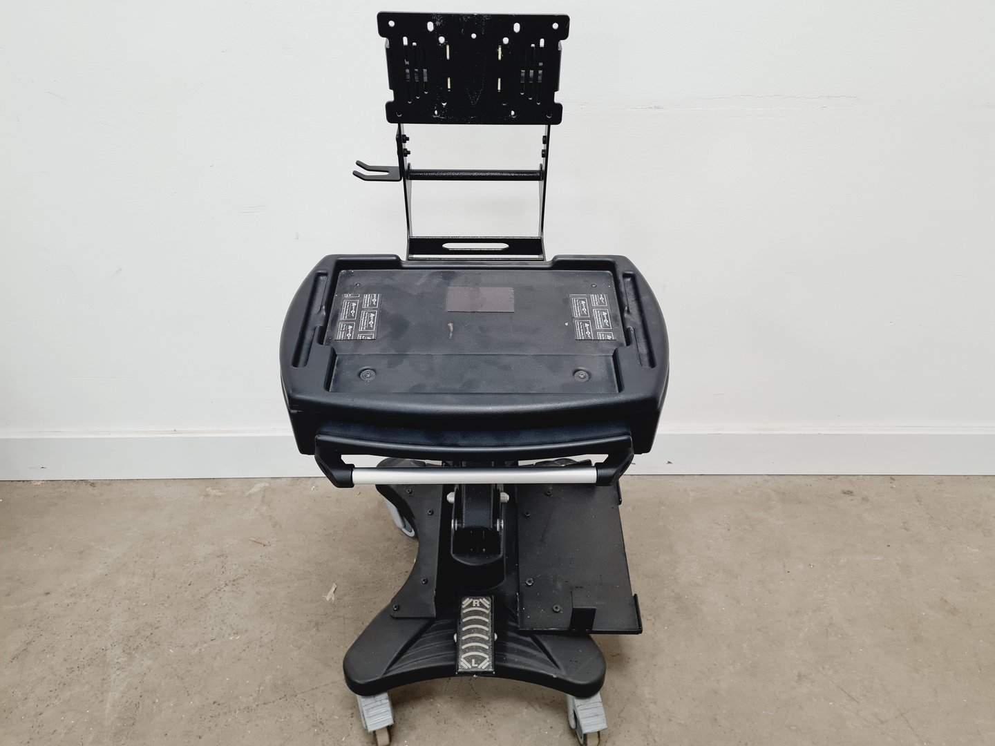 Image of Stinger Medical Cart Model 6050 Lab 