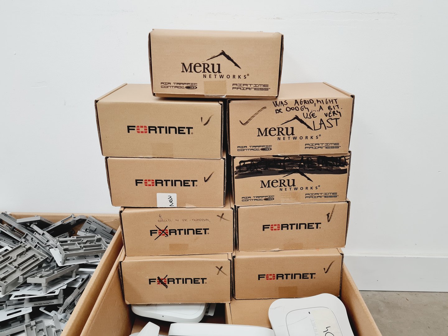 Image of Lot Of Fortinet & Meru Duel Radio Access Points