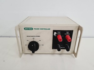 Thumbnail image of Bio-Rad Gene Pulser & Pulse Controller with Shock Chamber Lab