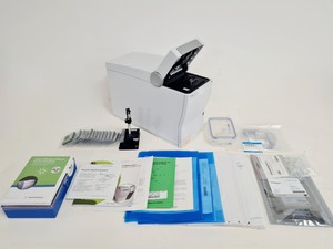 Thumbnail image of Agilent 2100 Bioanalyzer System with Software & Accessories lab