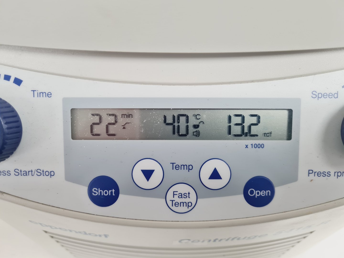 Image of Eppendorf Refrigerated Benchtop Centrifuge 5415 R with 13200rpm Rotor Lab