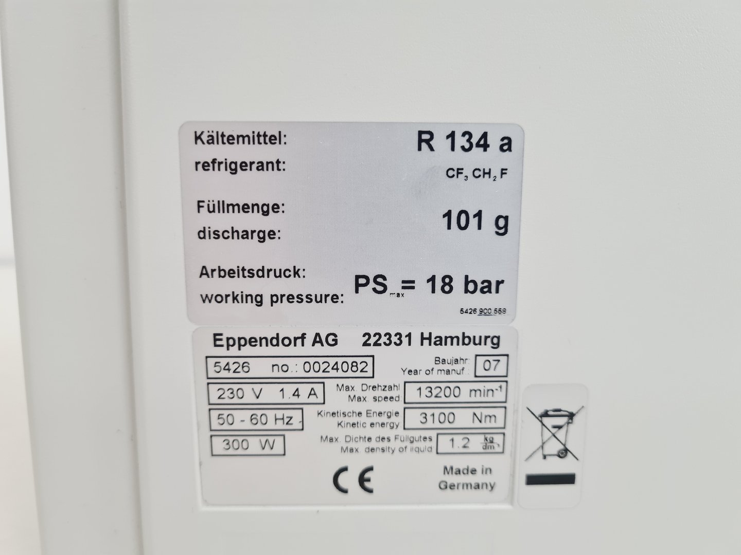 Image of Eppendorf Refrigerated Benchtop Centrifuge 5415 R with 13200rpm Rotor Lab