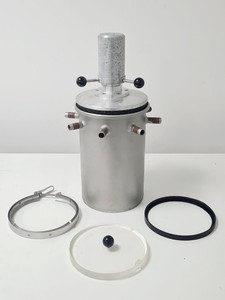 Thumbnail image of Freeze Drying Chamber with Valves for Vacuum Freeze Dryer Lab