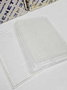 Thumbnail image of 840 x Genetix X7001 384 Well Plates and Lid Set Lab