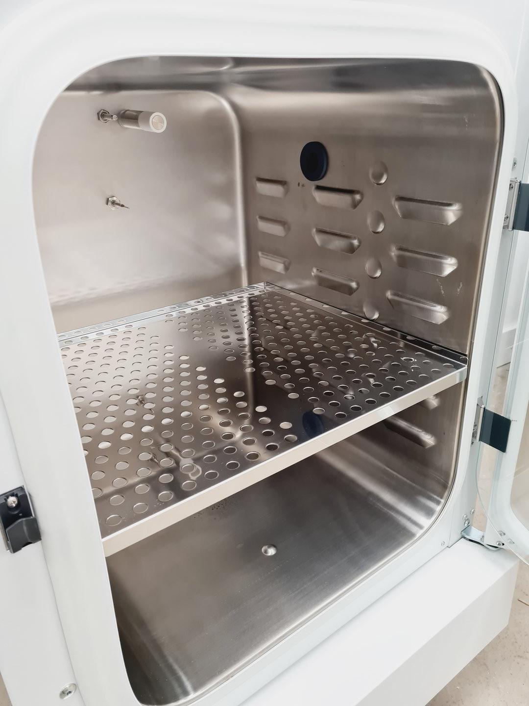 Image of Binder  CO2 Laboratory Incubator Model CB 150 Lab