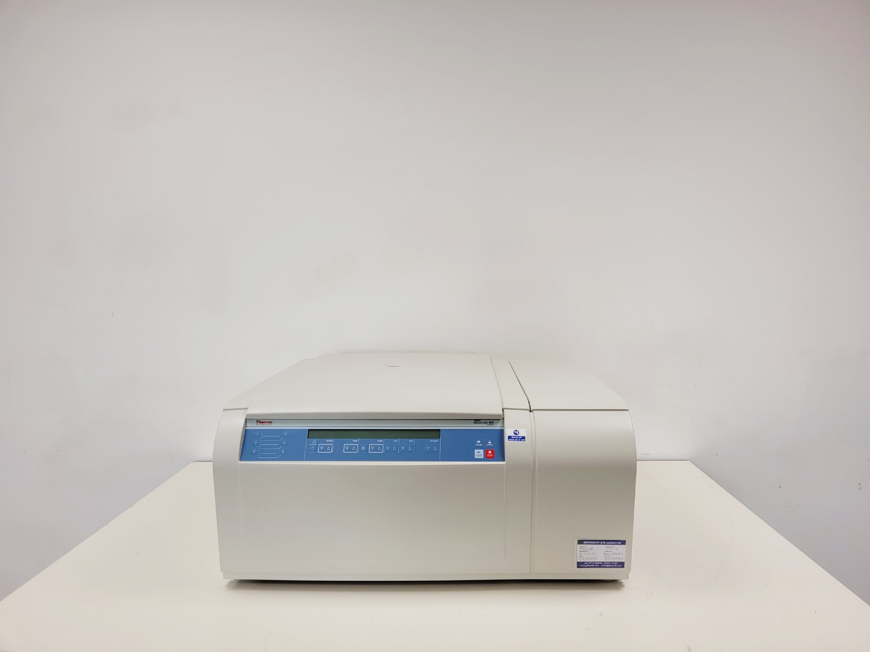 Image of Thermo Scientific Heraeus Megafuge 40R Laboratory Centrifuge Lab