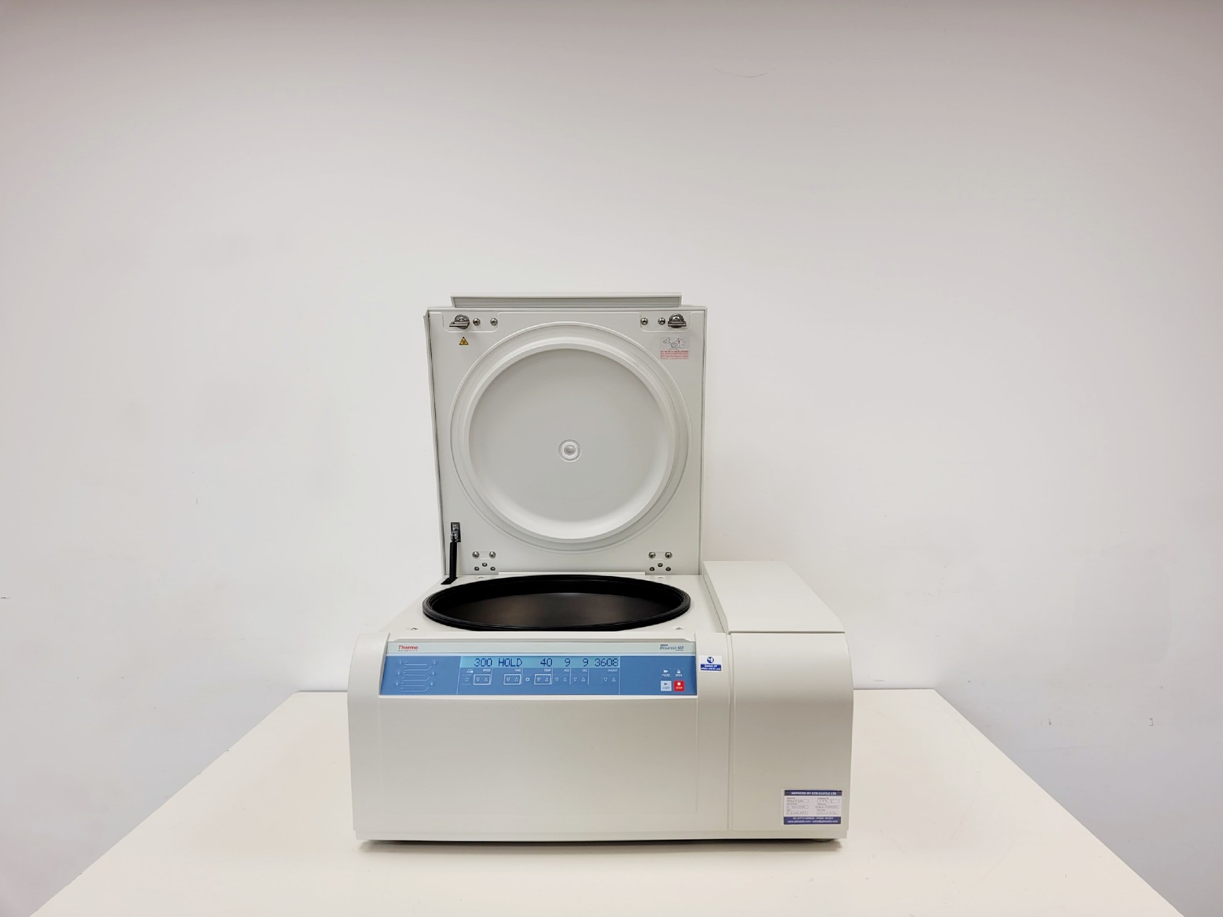 Image of Thermo Scientific Heraeus Megafuge 40R Laboratory Centrifuge Lab