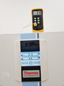Thumbnail image of Thermo Scientific HERAcell 240i CO2 Incubator Lab