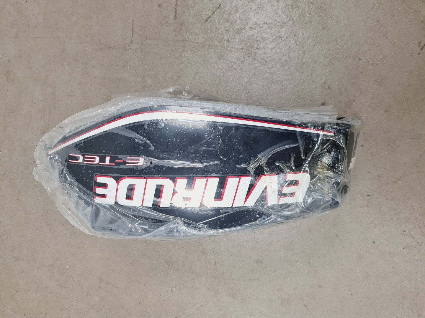 Image of Evinrude E-Tec 40 Engine Cowl & Port Side Lower Engine Side Covers (Left,Right)