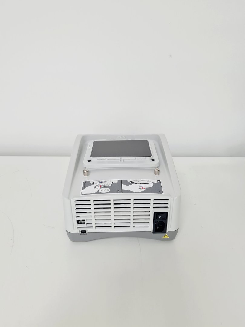 Image of Eppendorf ThermoStat C with ThermoTop and 1.5 mL & 0.5 mL Thermoblocks