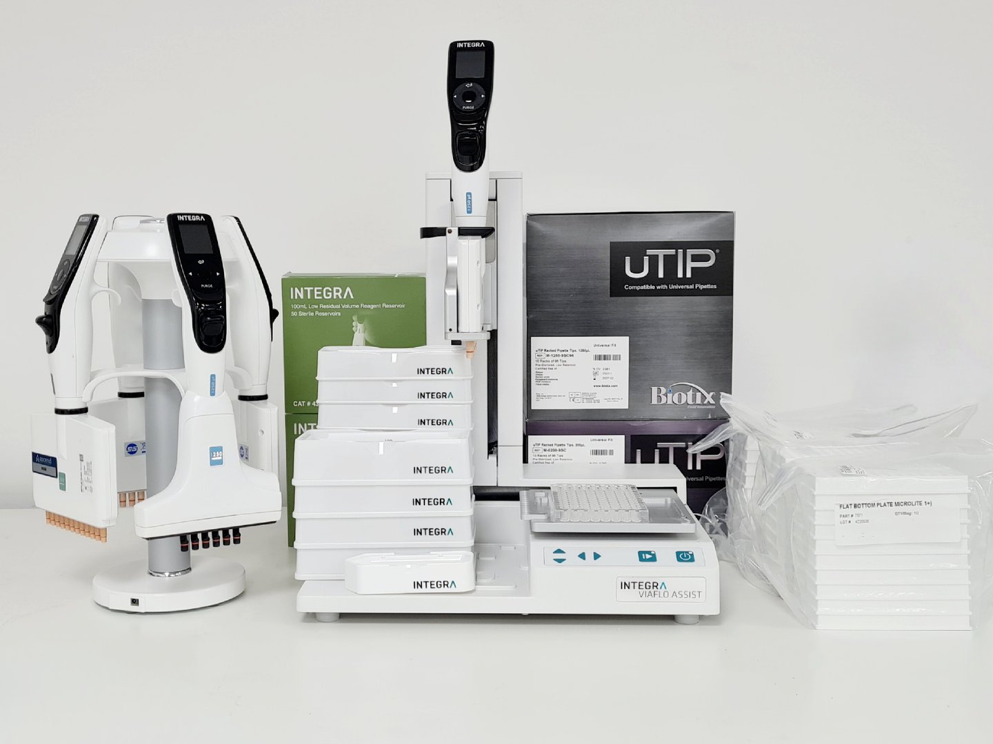 Image of INTEGRA Viaflo Assist Pipetting Robot, Charging Carousel & Set of Pipettes