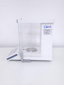 Thumbnail image of Mettler Toledo MS105DU NewClassic MF Precision Scales & P25 Printer Lab