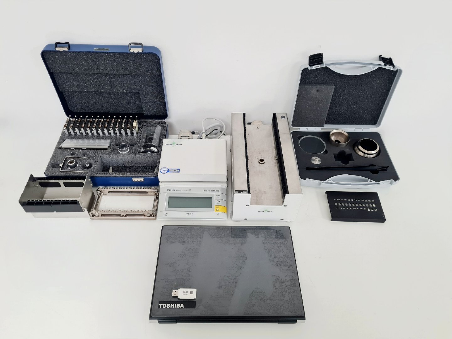 Image of Mettler Toledo MCP105 MCP1-S Pipette Calibration Workstation with Accessories 