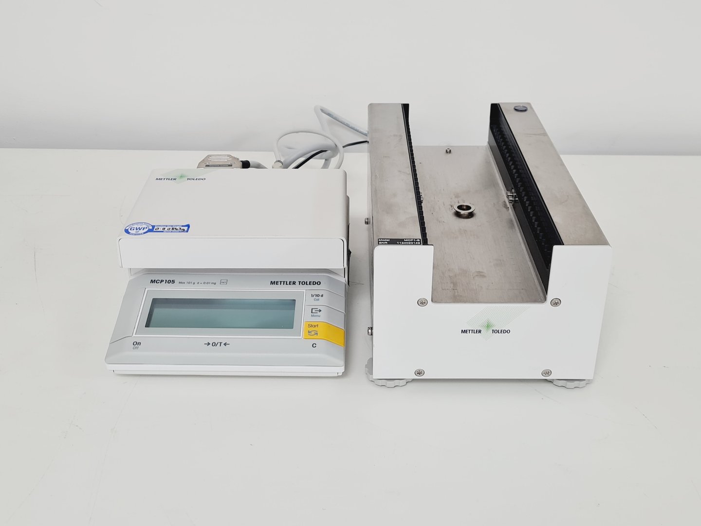 Image of Mettler Toledo MCP105 MCP1-S Pipette Calibration Workstation with Accessories 