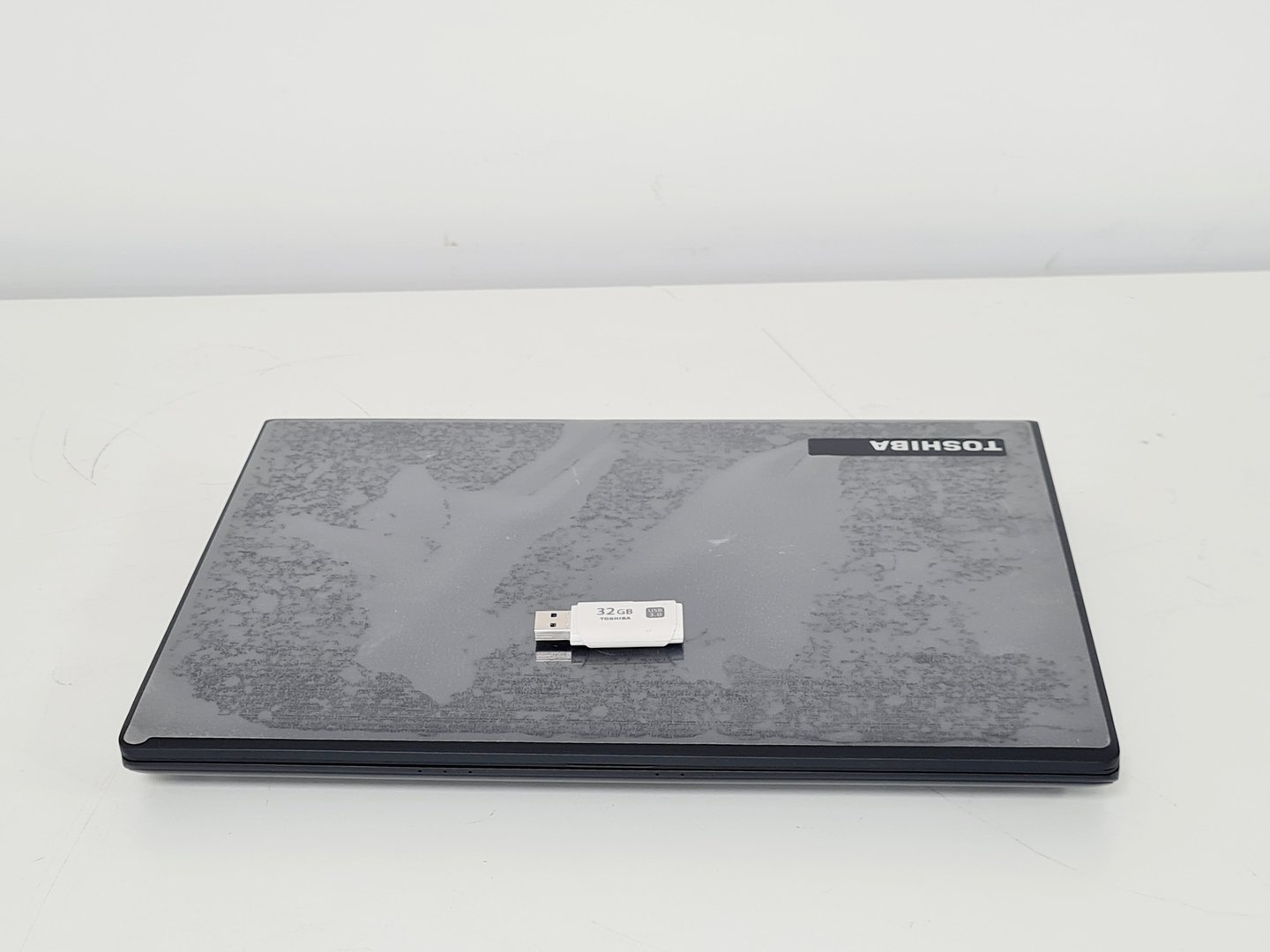 Image of Mettler Toledo MCP105 MCP1-S Pipette Calibration Workstation with Accessories 