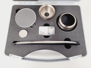 Thumbnail image of Mettler Toledo MCP105 MCP1-S Pipette Calibration Workstation with Accessories 