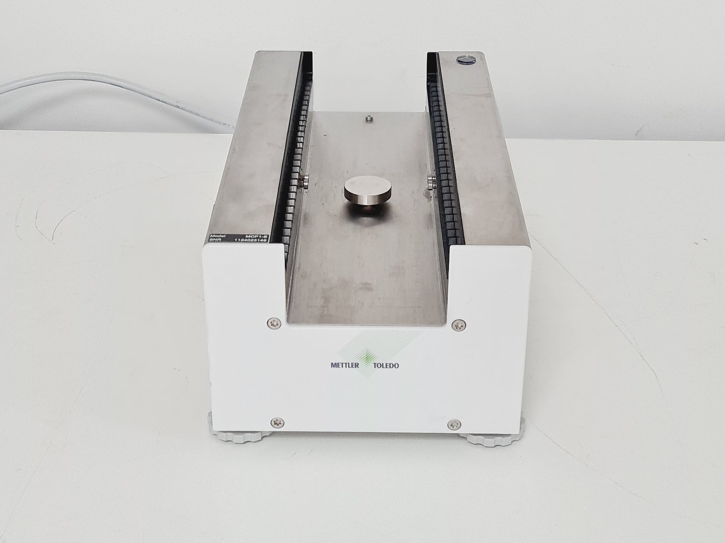 Image of Mettler Toledo MCP105 MCP1-S Pipette Calibration Workstation with Accessories 