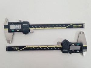 Thumbnail image of 2 x Mitutoyo Absolute AOS Digimatic Calipers with DP-1 VR Mini-Processor