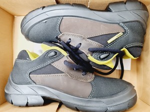 Thumbnail image of 19 x Pairs of Portwest Slip-On Safety Shoes & 1 x Honeywell Safety Shoes