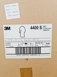 Thumbnail image of 605 x 3M Bioclean-D Disposable Lab Coats in Various Sizes (S-XL) 